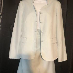 Ladies, Baby Blue Lightly Lined 2 Piece Skirt Suit (size 12)